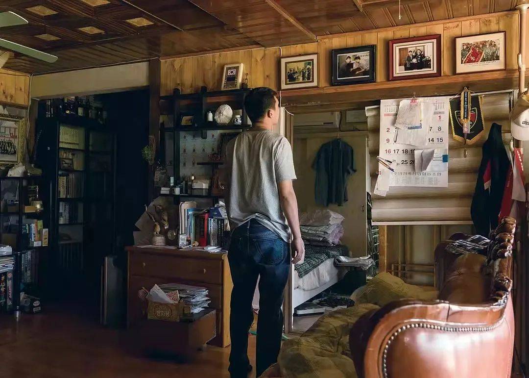 李沧东|韩国文学和韩国电影，都少不了他