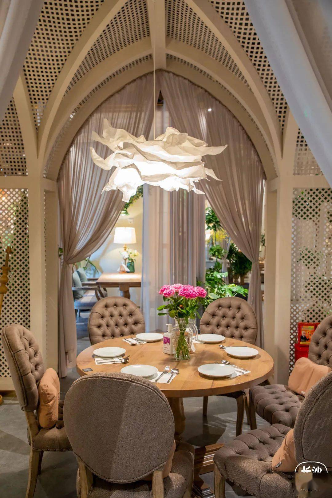 星城西餐好评第①的德创美食!开在城市中的「阳光花房」!