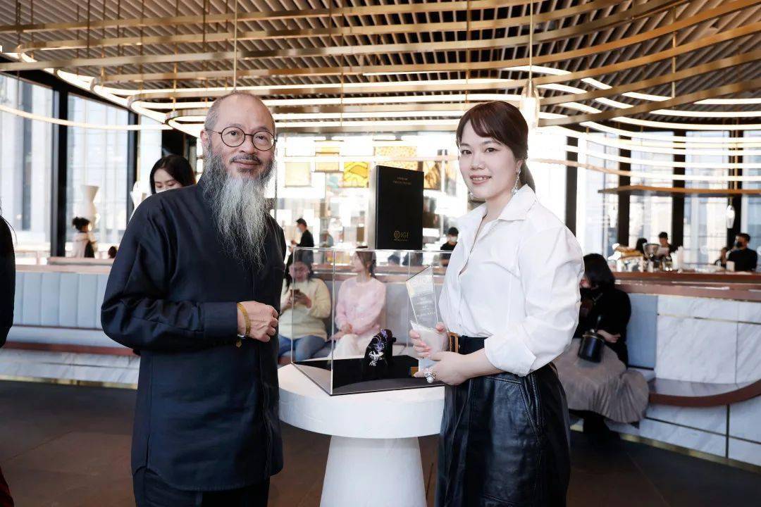 设计师联盟|郑莎 vera zheng 用心雕琢创意的设计之星_作品_珠宝_花瓣