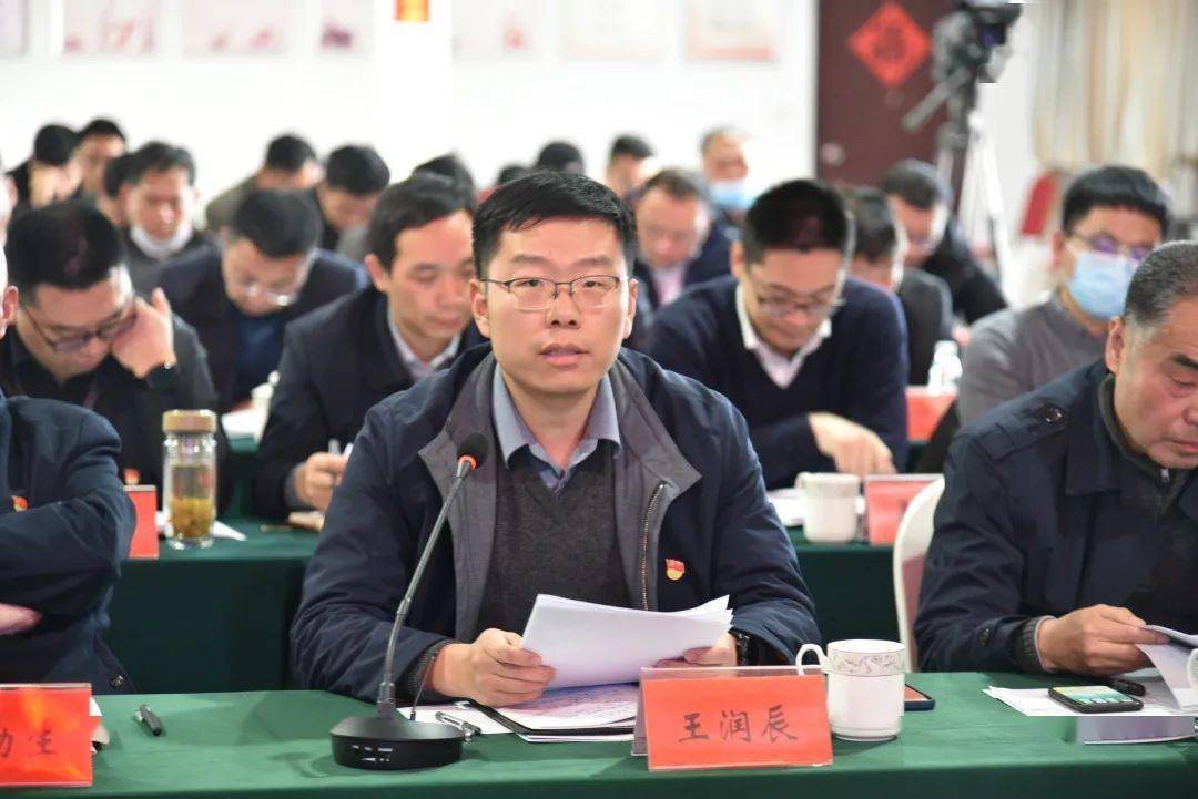 现场观摩第二站,来到了口岸街道徐庄村,在老典型"狗不叫书记"徐勤生的