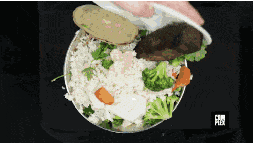 Sean|作死小伙挑战巨石强森5000卡饮食，结果吃到吐了......