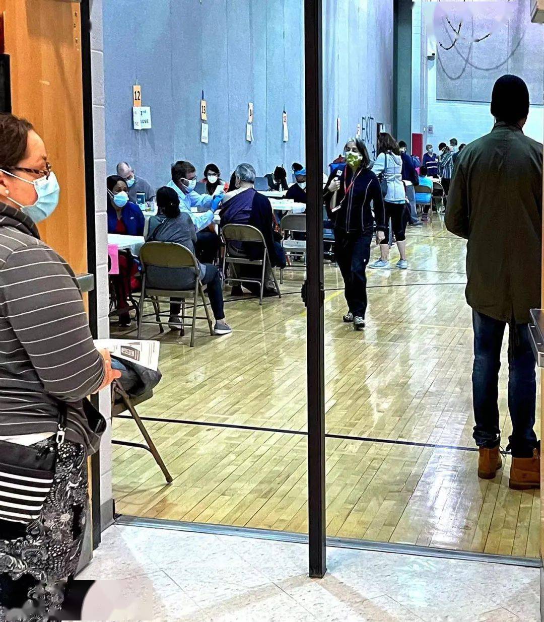 病毒|超级毒株来袭，多国限制南非旅客入境，全球金融市场暴跌