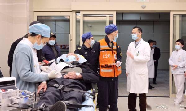 流程|张文宏：上海多家医院停诊措施，是按标准流程对次密接进行排查