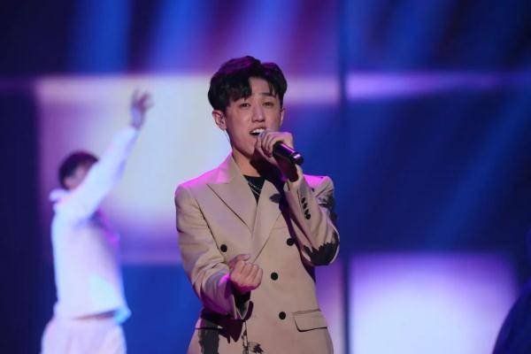 决赛|《星光大道》2021决赛季第二场分赛 12强抢位赛 挑战者能否抢位成功?