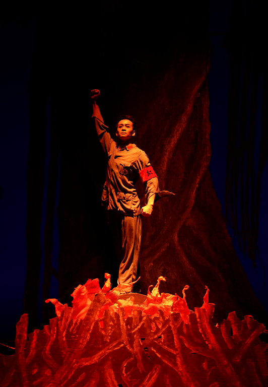 剧目预告革命现代芭蕾舞剧红色娘子军红色题材的优雅呈现