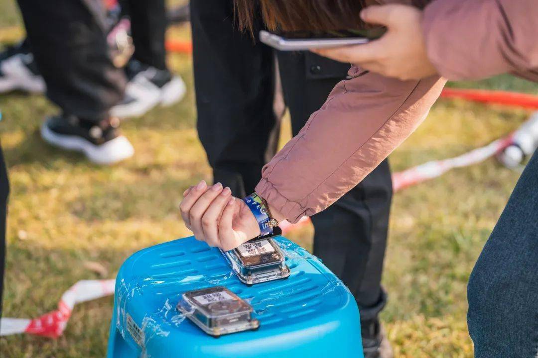 冬日里的定向越野赛看nwuers热情满满