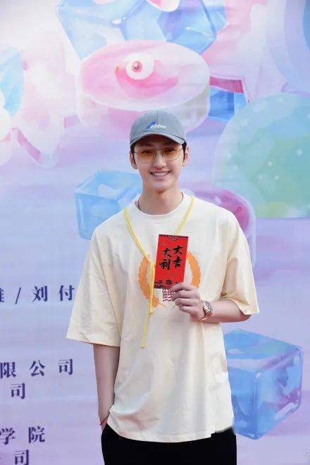 演员动态周报朱一龙倪妮文咏珊消失的她马伊琍白宇龙城关晓彤卜冠今二