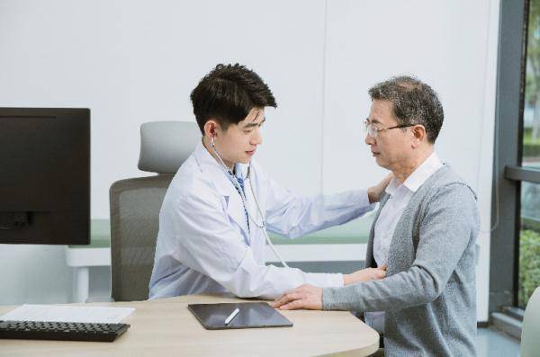 大便|肠癌发现就是中晚期？一个办法可以避免