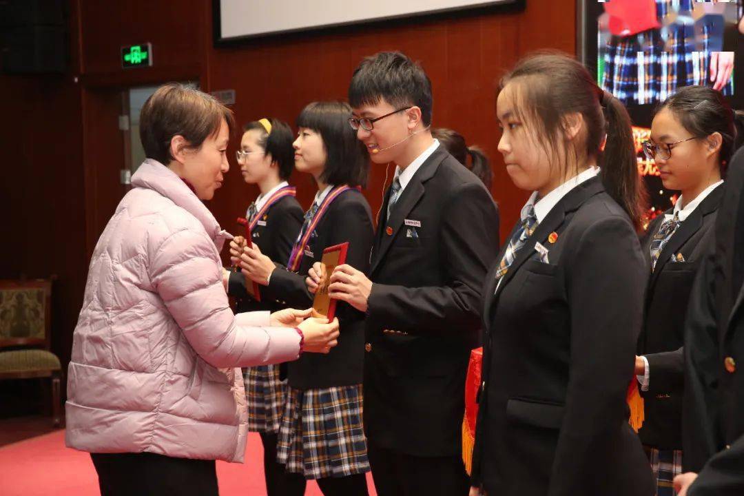 七中英才学子楷模2021年七宝中学金牌学生暨美德少年简介