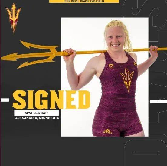 猛兽布洛克莱斯纳雄霸赛场,私下却永远输给她!原来他也有赢不了的人