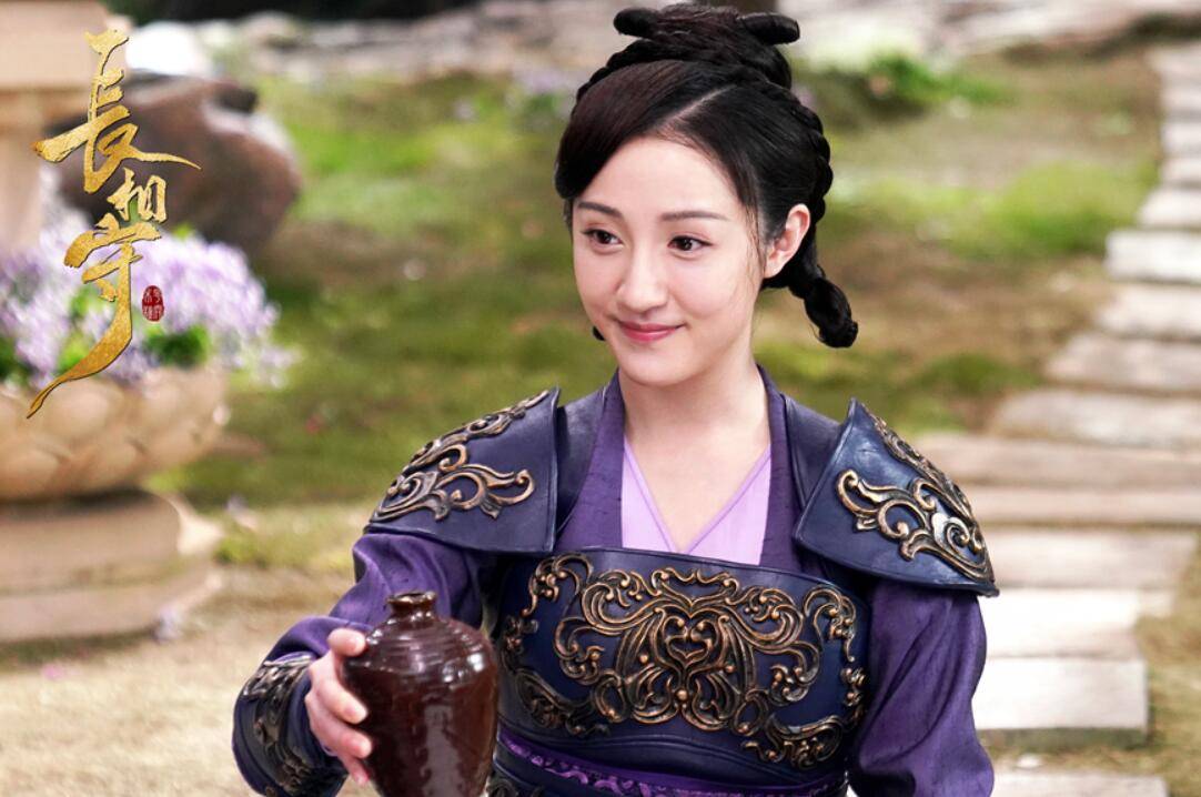 杨懿《长相守》 热播 与孤傲姚碧莹一见钟情