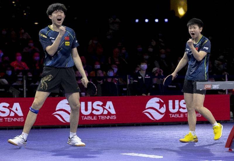 中国混双摘得世乒赛首金,樊振东明日冲击个人男单首冠