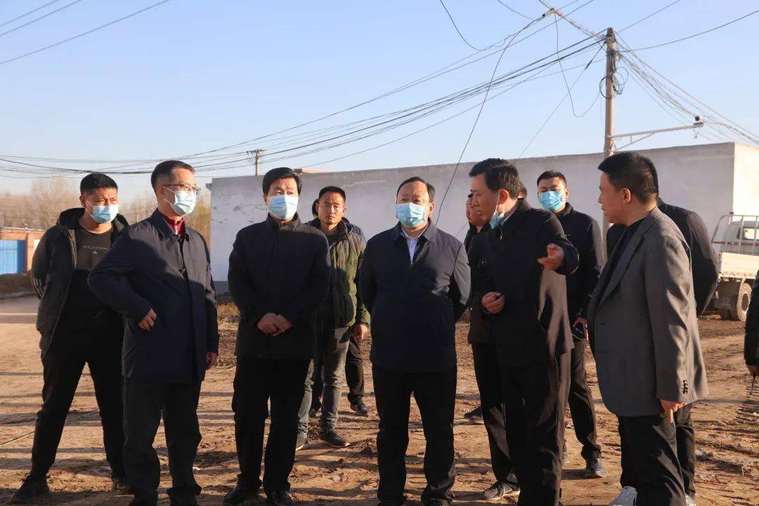 区委常委,办公室主任刘伟,政府副区长张好殷一同检查.