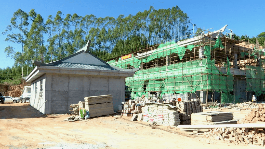 加强殡葬改革建公益性骨灰楼堂