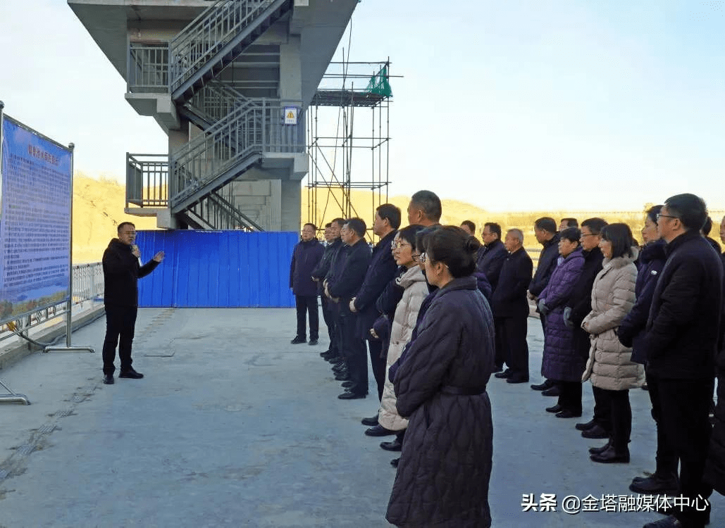 金塔县召开县委常委会(扩大)会议暨理论学习中心组会议