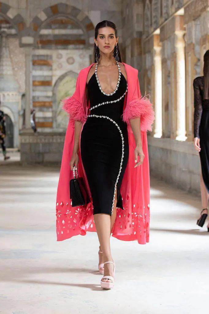秀场【秀场】2022 春夏成衣系列 – GEORGES HOBEIKA