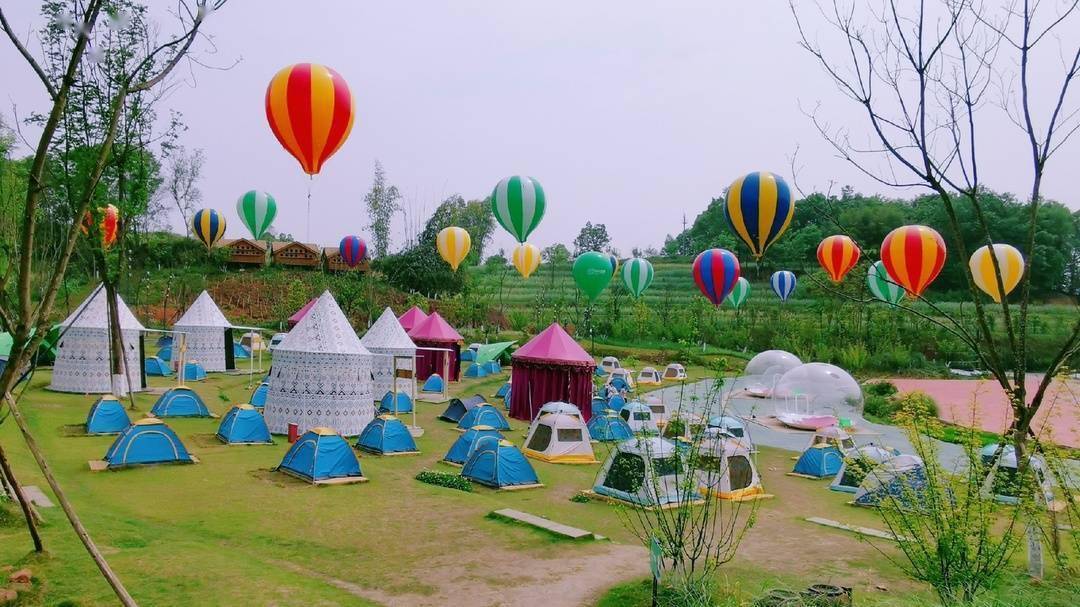 游天下寻找童心发掘冬日亲子乐趣之主题乐园篇封面天天见逛姐出街