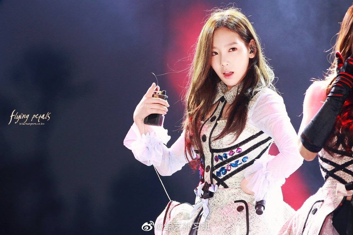 金泰妍舞台照,姐姐的舞台风格也太好了吧