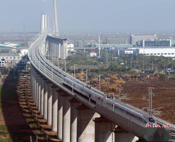 安庆至九江高铁进入全线试运行阶段