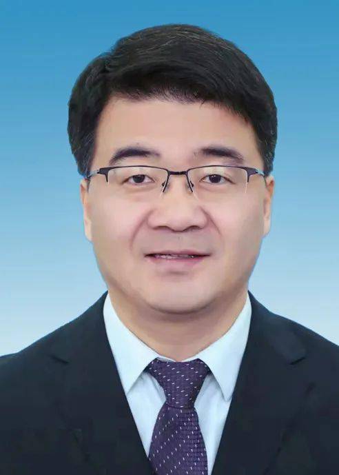 男,汉族,1972年11月出生,宁夏党校研究生,中共党员,现任石嘴山市委