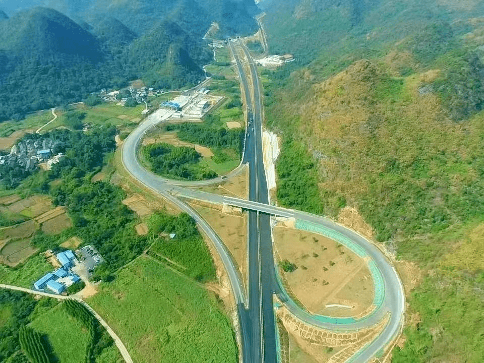 桂林人期待已久的这条高速终于来了!通车指日可待
