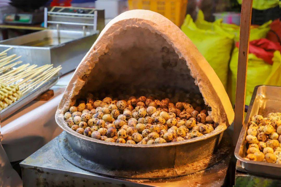 这里有北极光,美食,百货,游乐场……_展销会_水晶郦城_盐亭县