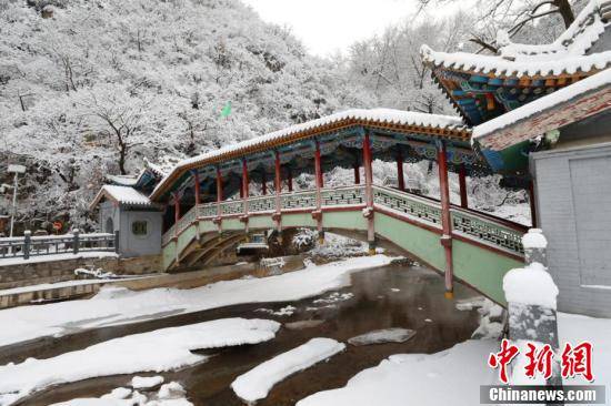 刘晓波|“陇右名山”变“雪山” 飘渺似水墨丹青