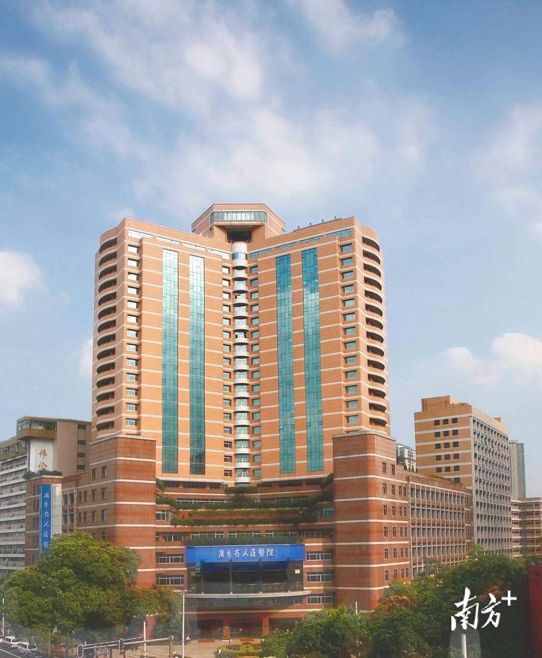 建设高水平医院，打造一个“新省医”