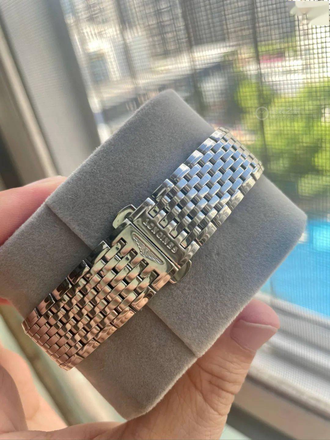 模板新欢不及旧爱，十年了，我依旧最爱戴这只表