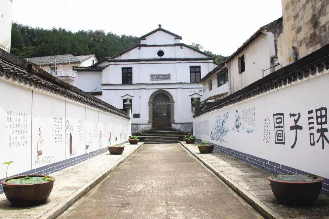 诸暨这所小学,出名了!_斯民_办学_校园