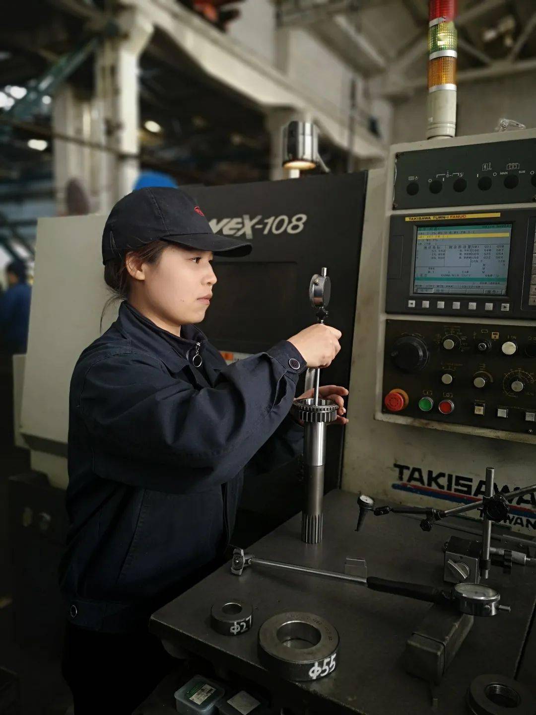 中国一拖第九届"十佳青年":王亚冰