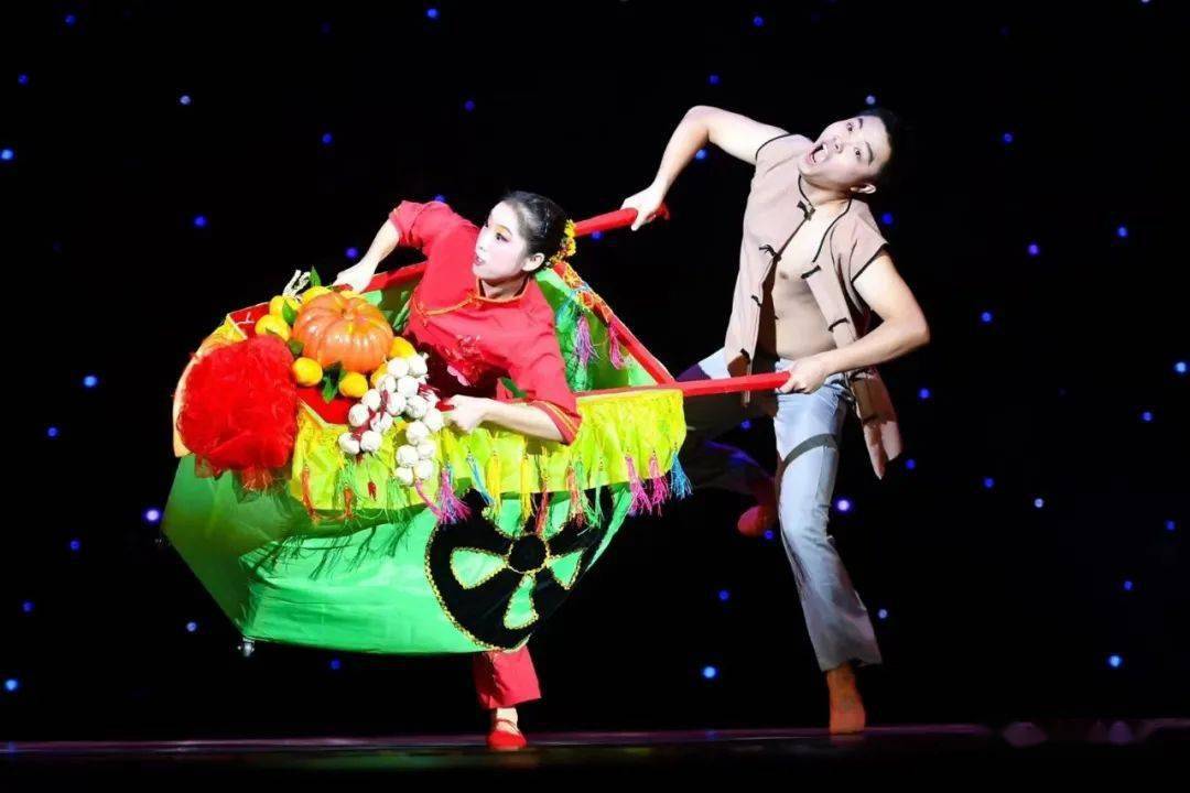 我县文化馆选送的舞蹈《闹花灯》荣获晋中市2021年民间舞蹈大赛二等奖