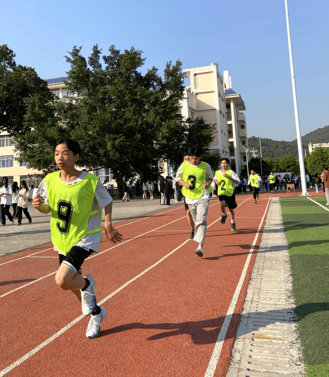 青春飞扬梦想起航协力初中举行校运会和文化艺术节