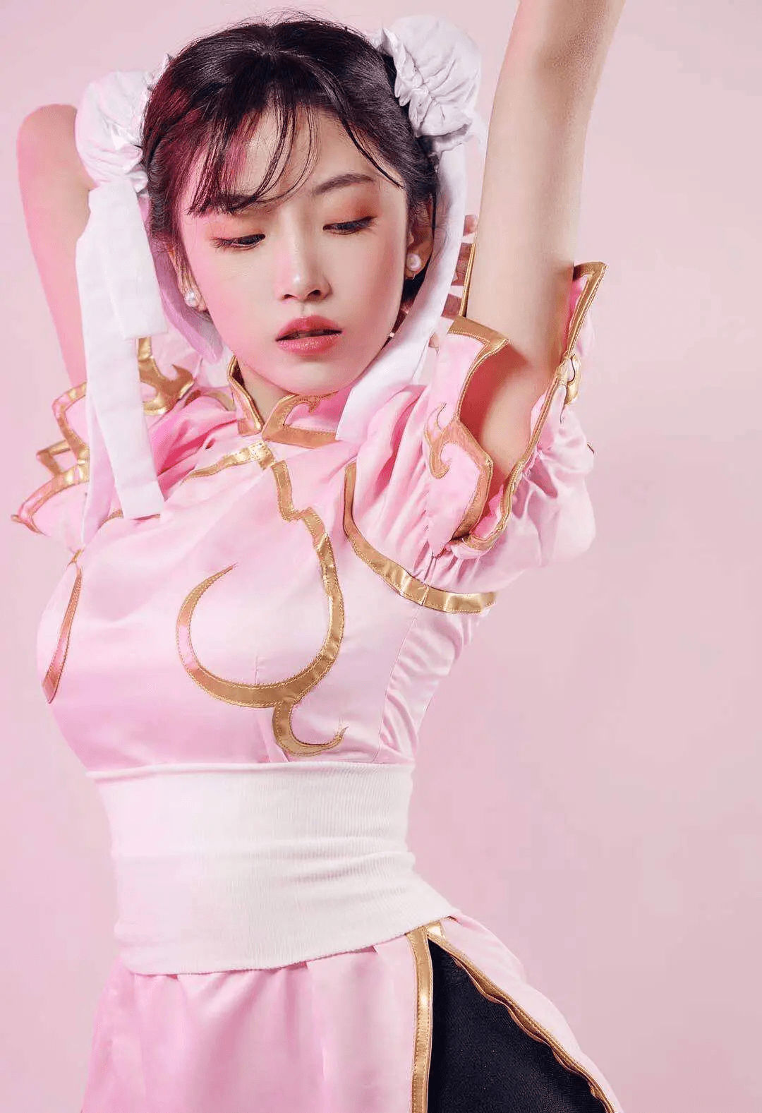 热狗女友真空cos春丽意外撞衫半藏森林精彩场面网友直呼性感绝伦