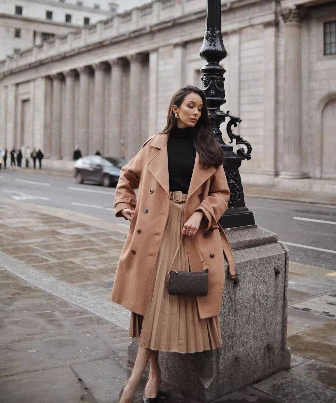 毛衣 果然，大圆脸就是要这样穿「烟管领」才好看！