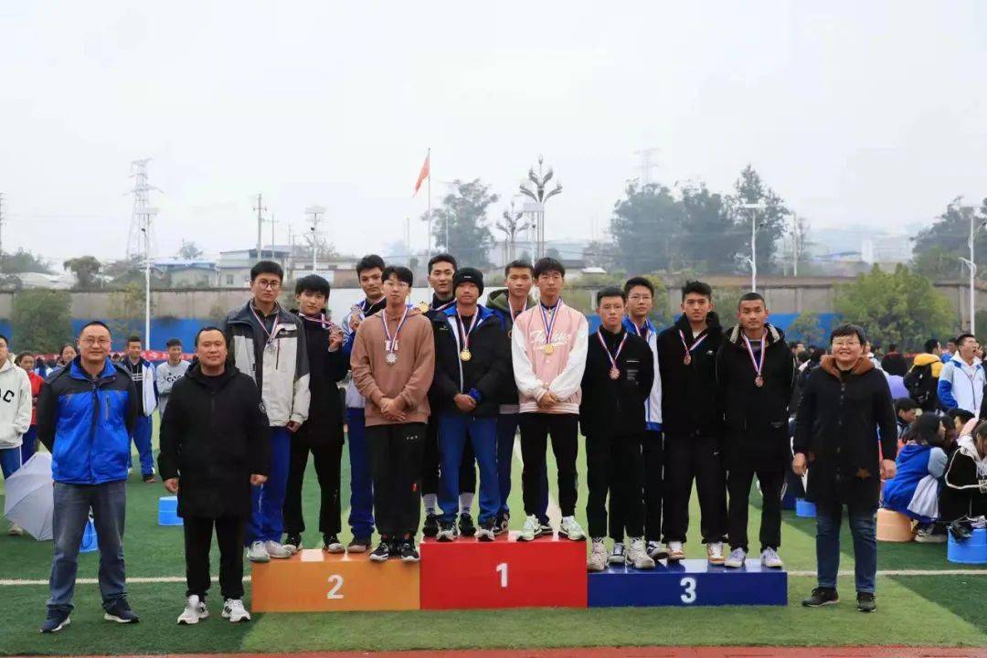寒冬怒放未来可期西昌一中举办46届冬季田径运动会
