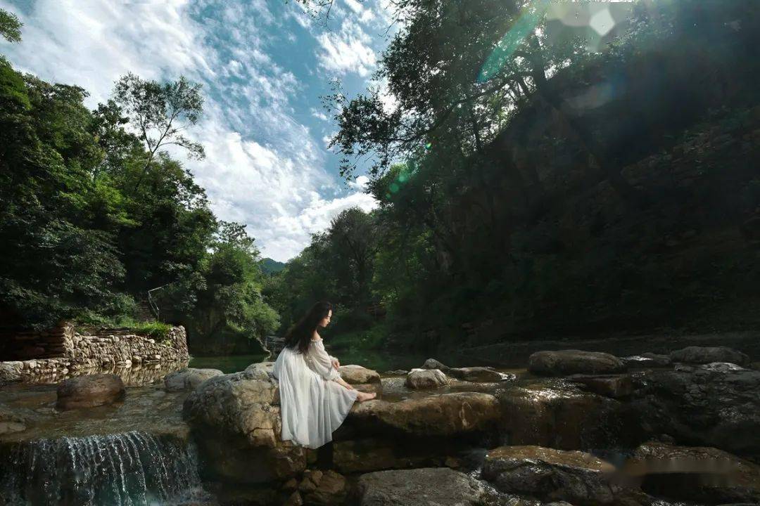 草原沙漠美女青州摄影师镜头下的人像大片