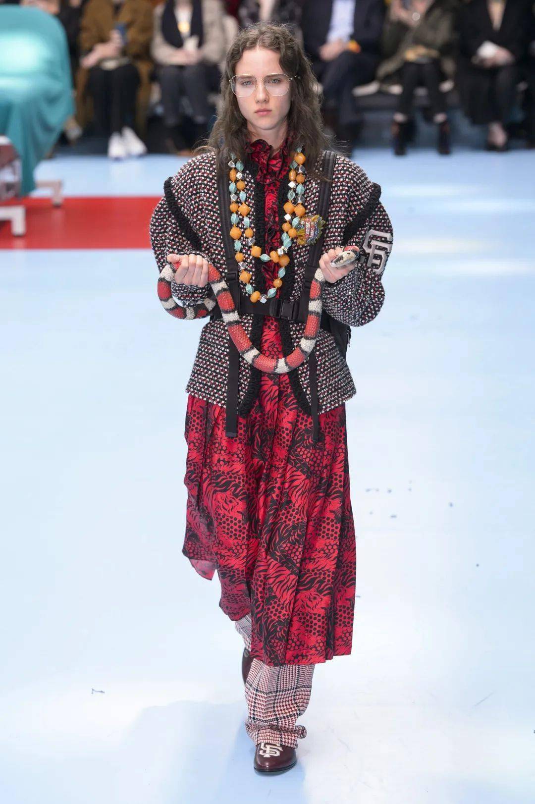 米兰女装【秀场】回顾Gucci 2018秋冬米兰女装