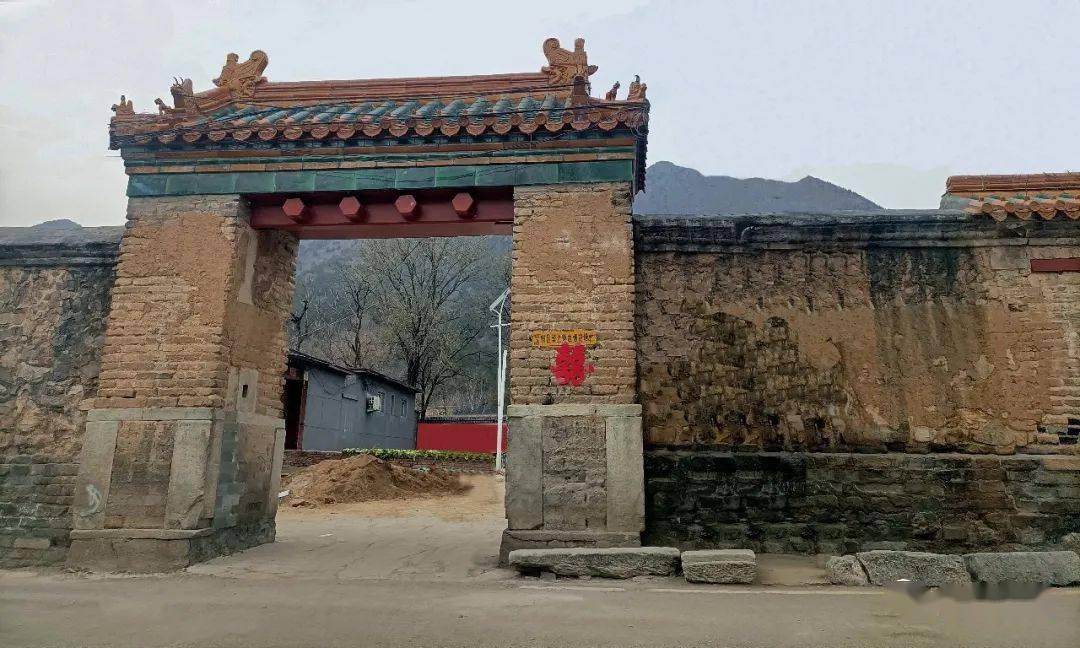 陵墓在北京何处?_成化_万娘坟_锦衣卫