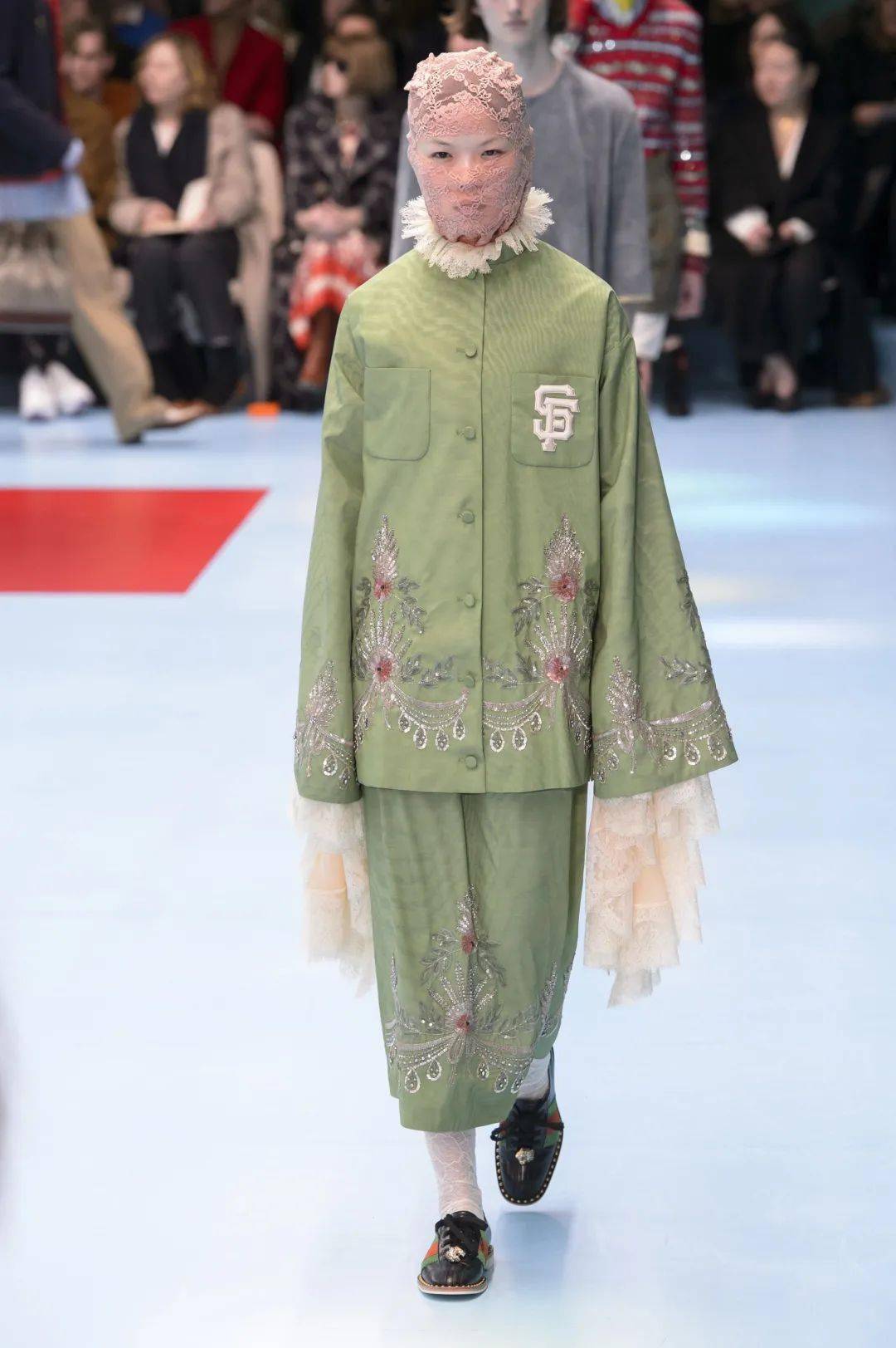 米兰女装【秀场】回顾Gucci 2018秋冬米兰女装