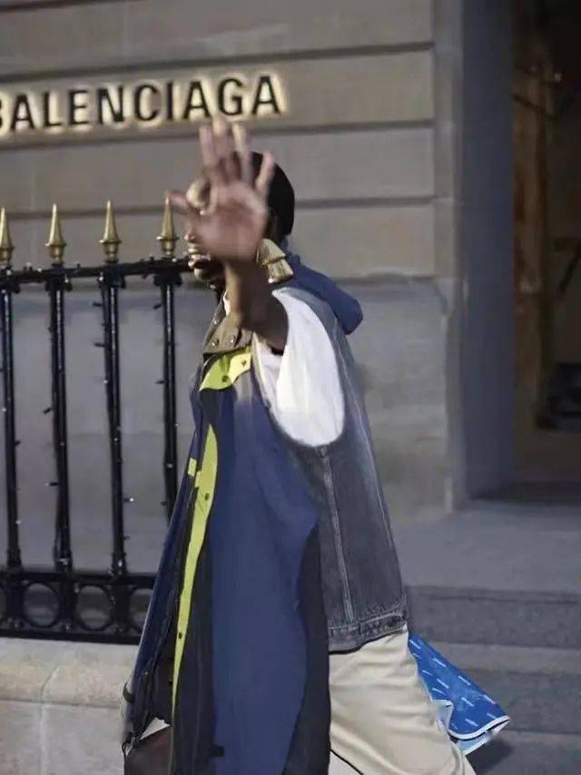 设计「丑」是如何成为流量密码的？