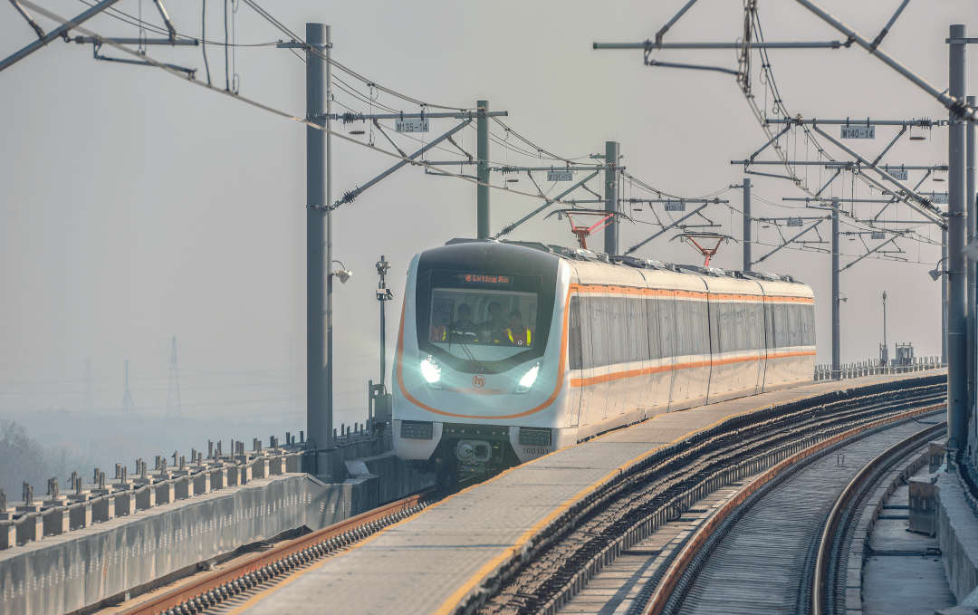 杭州地铁列车申请出战!_车型_km_客车