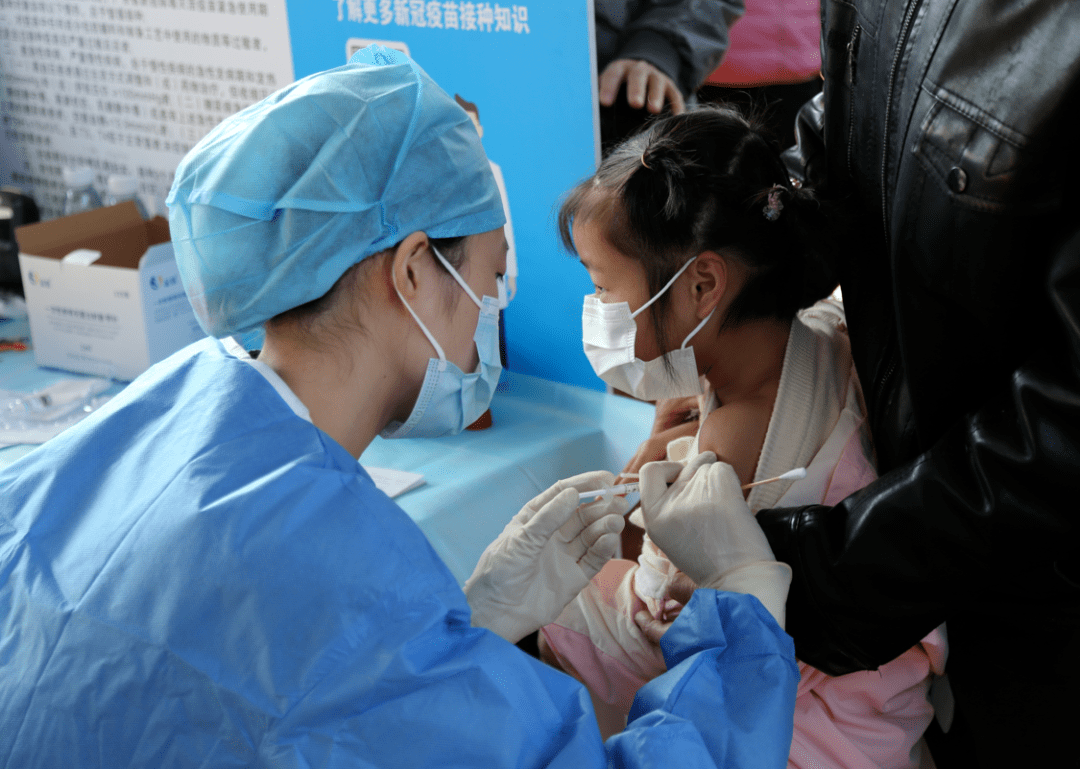 接种不掉队,一起打苗苗,麻涌疫苗接种进行时_二针_儿童_专场