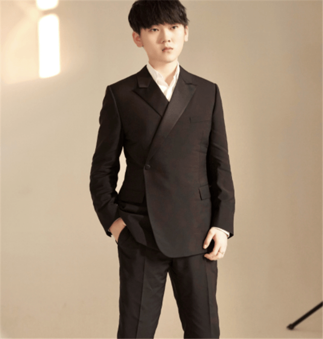 阿水上分如喝水,左手进韩服前四,为了欢迎tian两人豁出去?