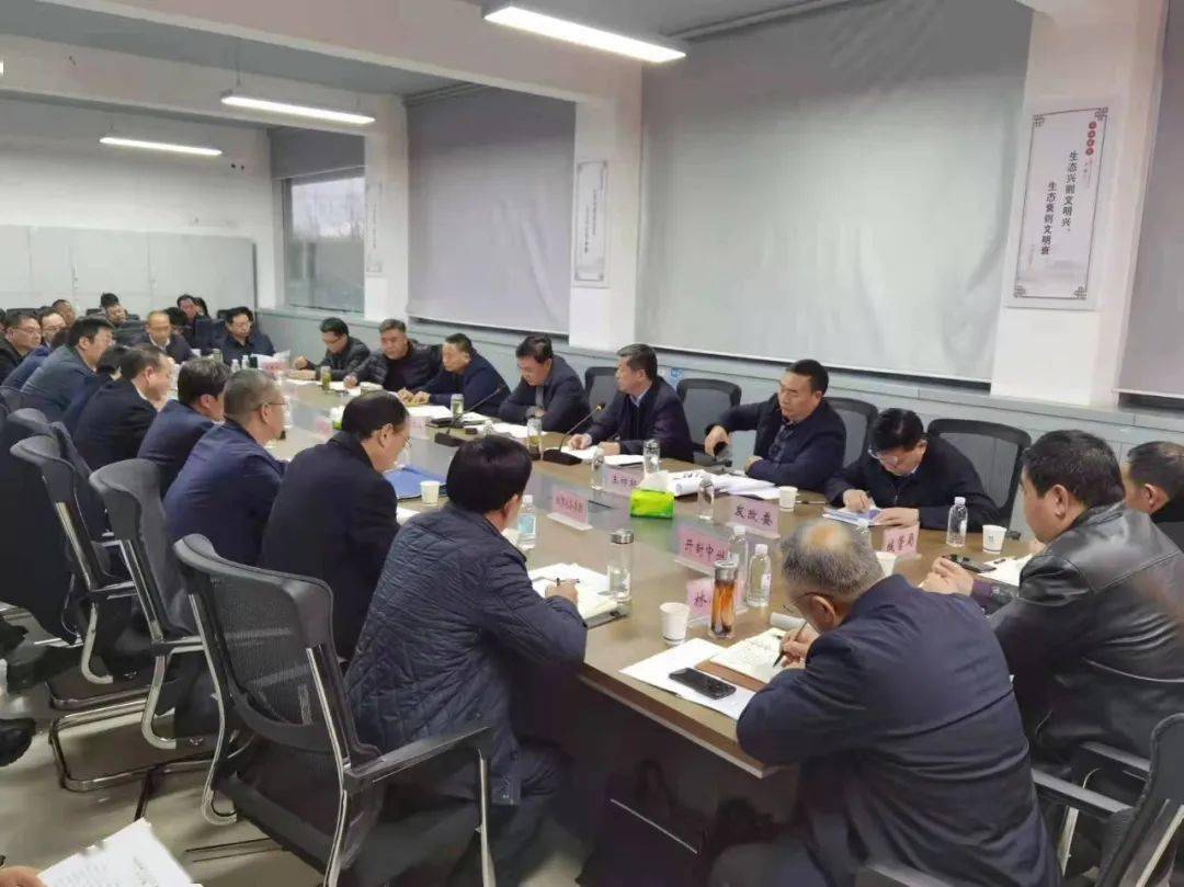 当日,阎红心一行先后来到郑开同城东部供水二水厂支线工程现场,开封