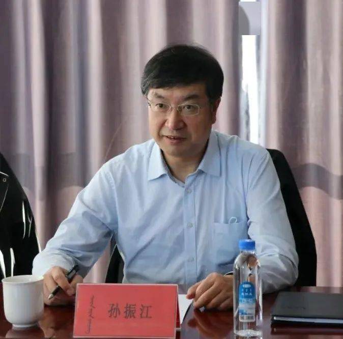 孙振江深入朝克乌拉苏木调研督导重点工作