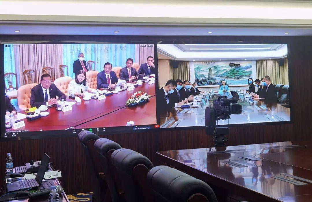 省政府副秘书长尤思德,省商务厅副厅长黄德智等省直有关部门和福州