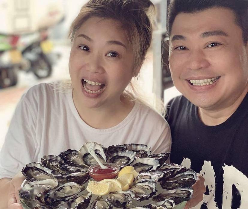 55岁著名港星罕见晒照露面,自曝仍渴望结婚,前男友患肺癌离世_阮兆祥