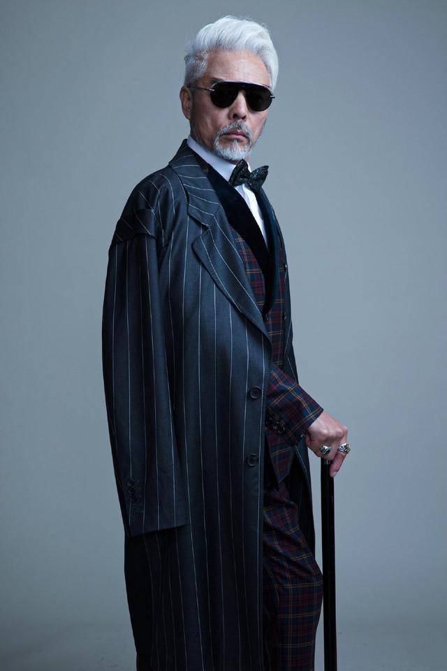 除了张双利,《爱情公寓5》中还有不少年轻演员过来客串.