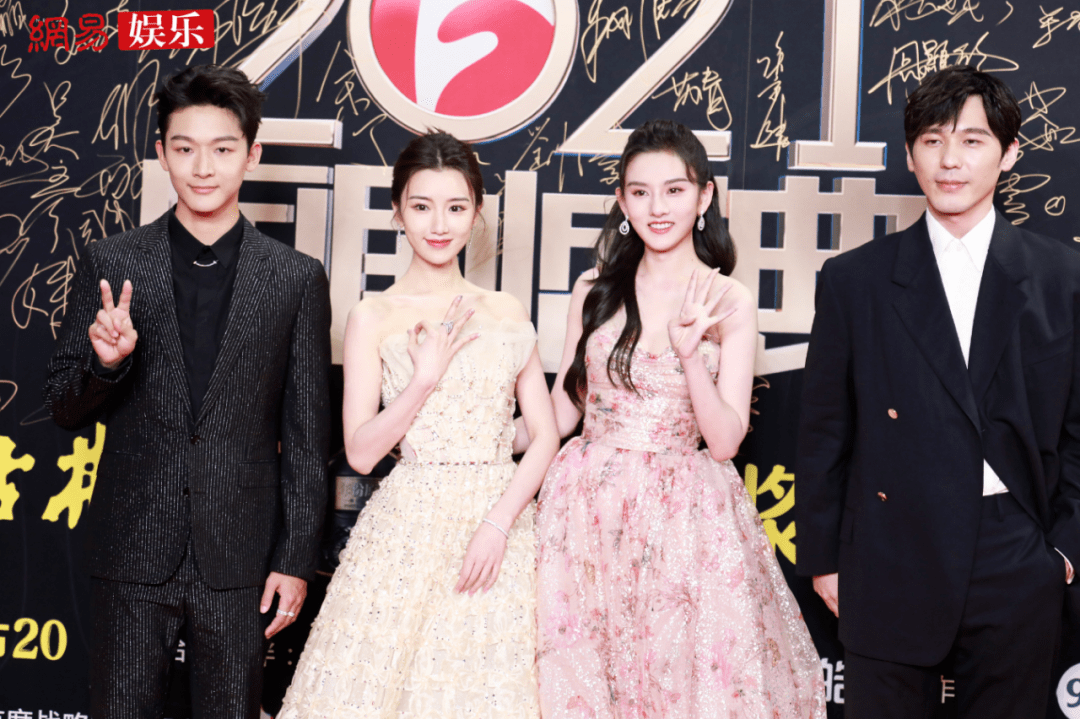 合体|居然合体了？？